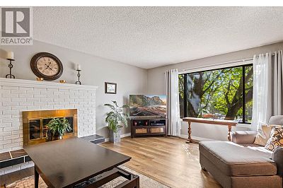 475 Holbrook East Court Kelowna Photo 3 475 Holbrook East Court Kelowna Photo 3