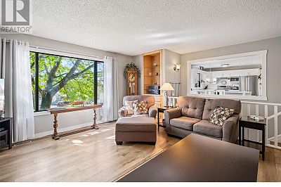 475 Holbrook East Court Kelowna Photo 4 475 Holbrook East Court Kelowna Photo 4