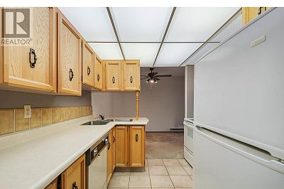 983 Bernard Avenue Unit# 201 Kelowna Photo 9