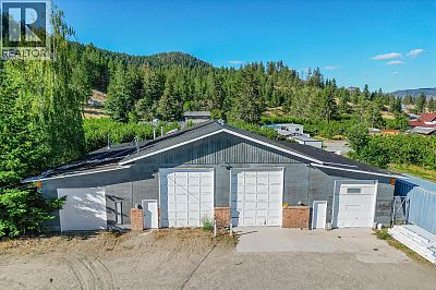 4977 Elliott Avenue Peachland Photo 3